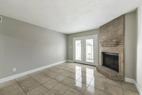 $118,900 | 250 El Dorado Boulevard, Unit 189, Webster, TX 77598