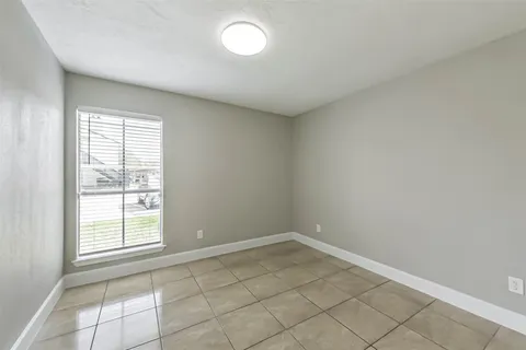 $118,900 | 250 El Dorado Boulevard, Unit 189, Webster, TX 77598
