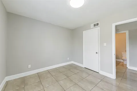 $118,900 | 250 El Dorado Boulevard, Unit 189, Webster, TX 77598