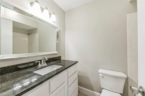 $118,900 | 250 El Dorado Boulevard, Unit 189, Webster, TX 77598