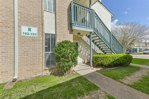 $118,900 | 250 El Dorado Boulevard, Unit 189, Webster, TX 77598