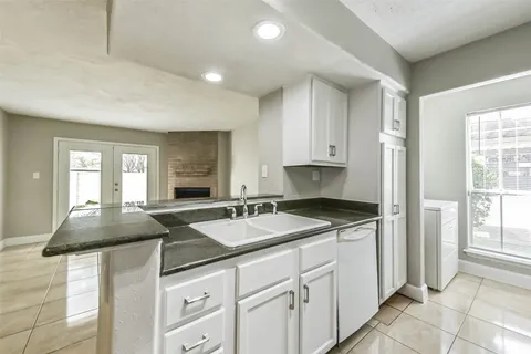 $118,900 | 250 El Dorado Boulevard, Unit 189, Webster, TX 77598