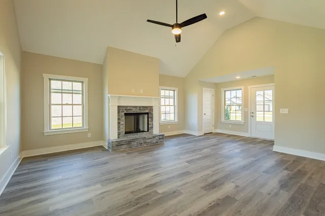 $409,900 | 58 Brooklyn Avenue, Manchester, TN 37355