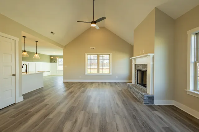 $409,900 | 58 Brooklyn Avenue, Manchester, TN 37355