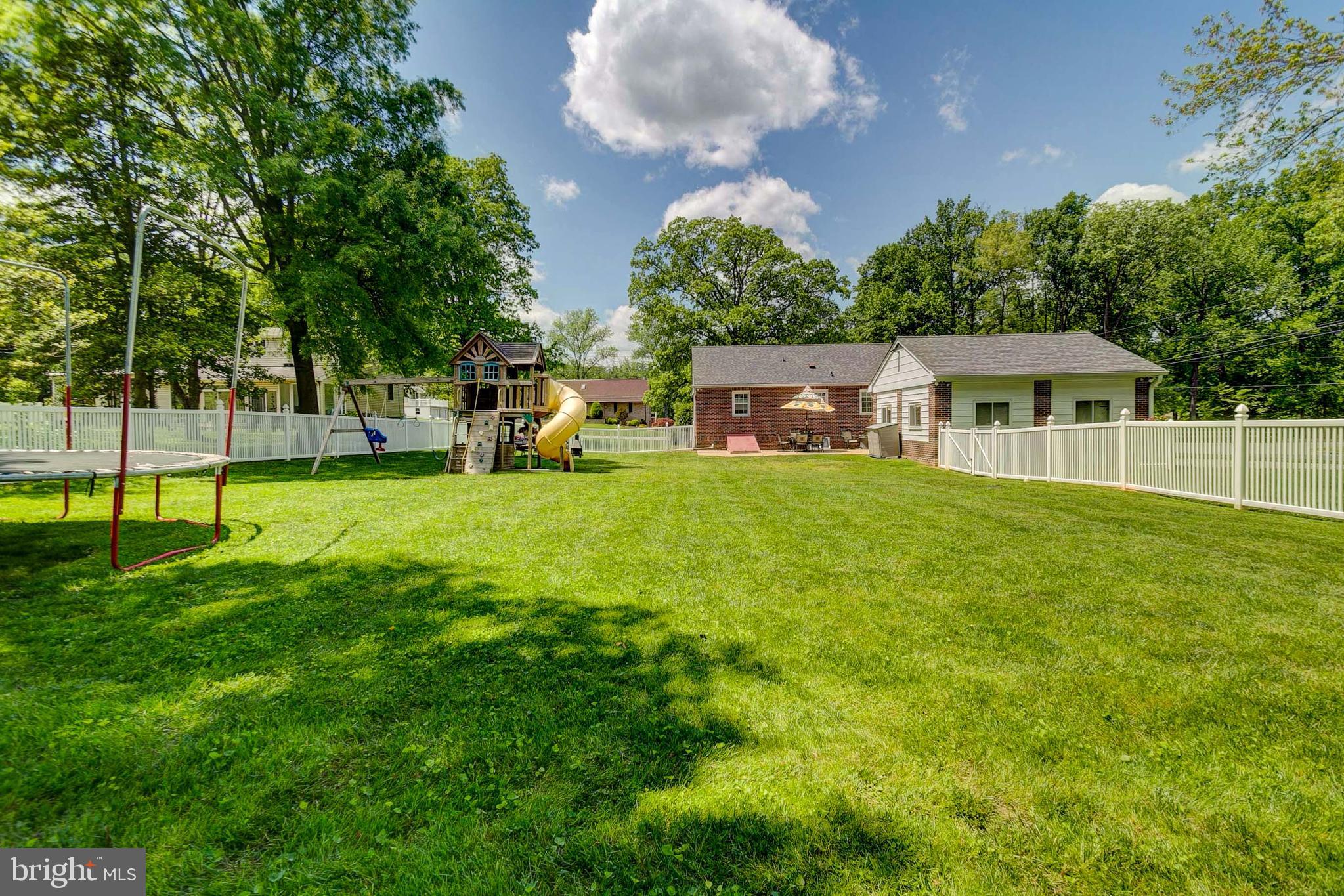 10417 Vincent Road White Marsh, MD 21162 - Photo 13 of 59 Gallery Image 13