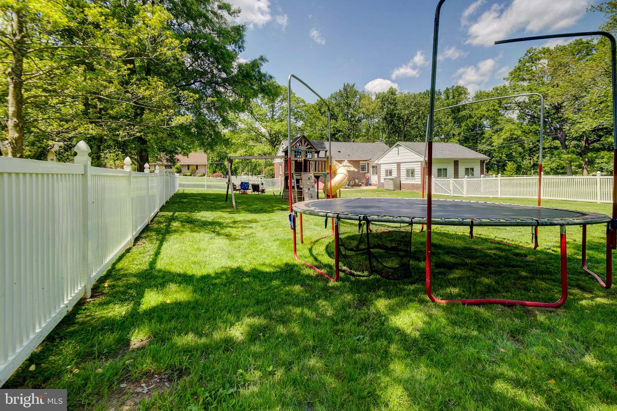 10417 Vincent Road White Marsh, MD 21162 - Photo 14 of 59 Gallery Image 14