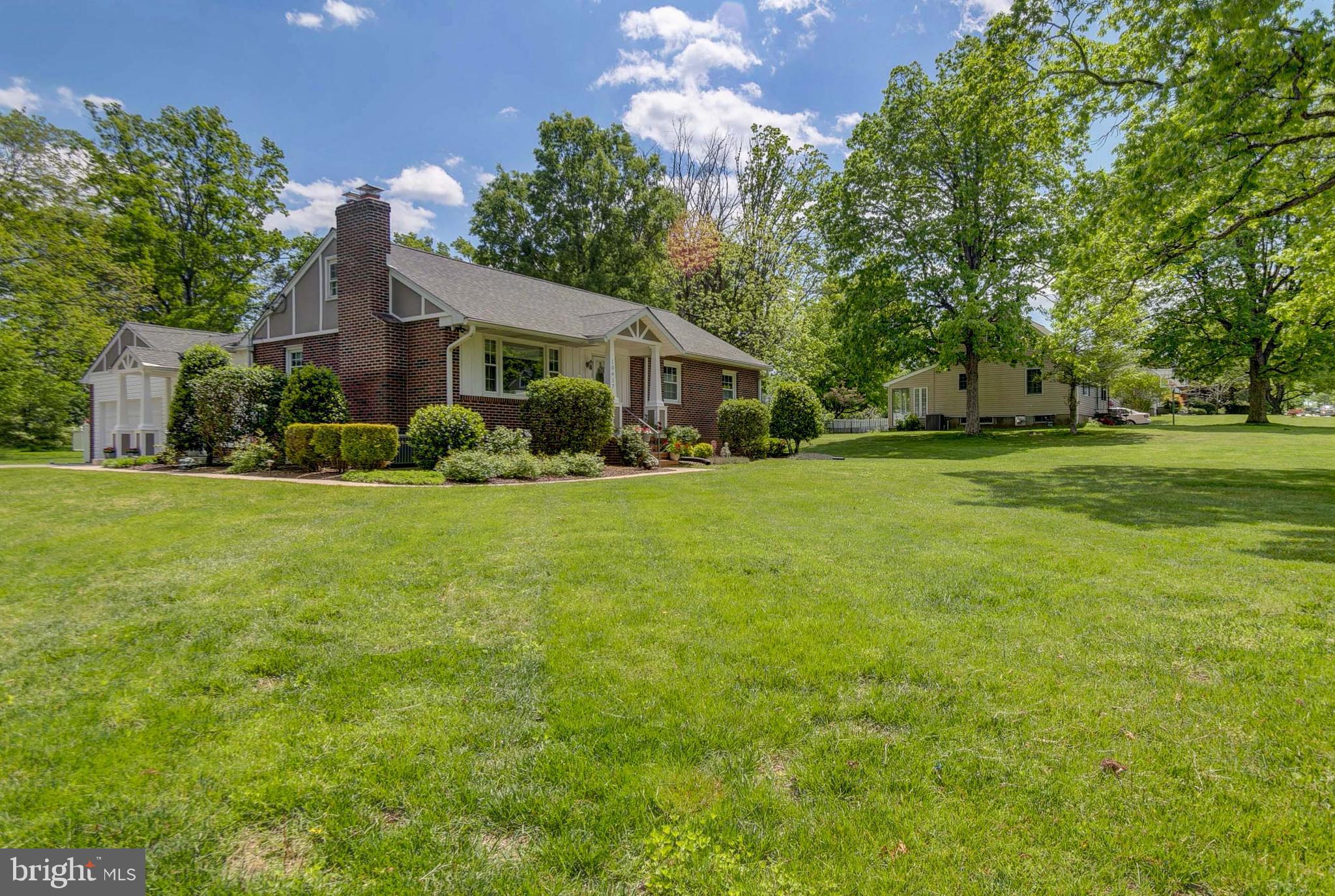 10417 Vincent Road White Marsh, MD 21162 - Photo 3 of 59 Gallery Image 3