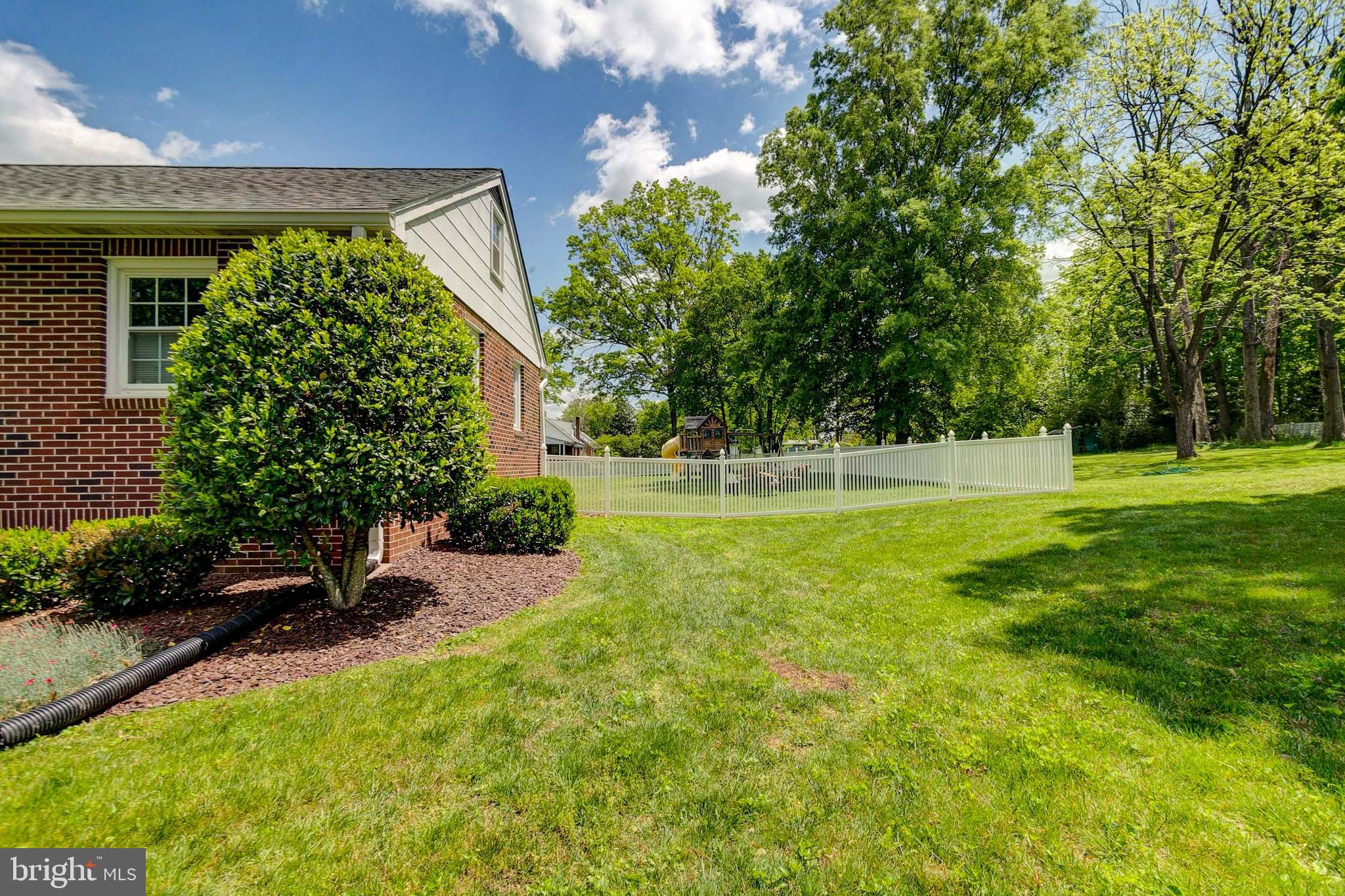 10417 Vincent Road White Marsh, MD 21162 - Photo 5 of 59 Gallery Image 5