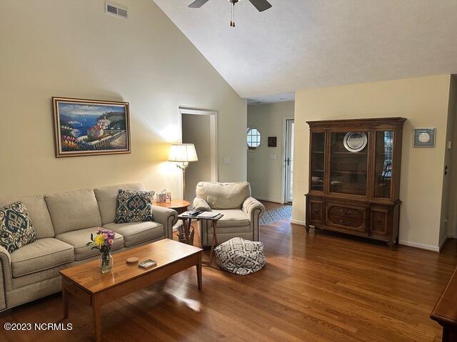 7030 Rice Gate Wilmington, NC 28411 - Photo 7 of 21 6 Livingroom