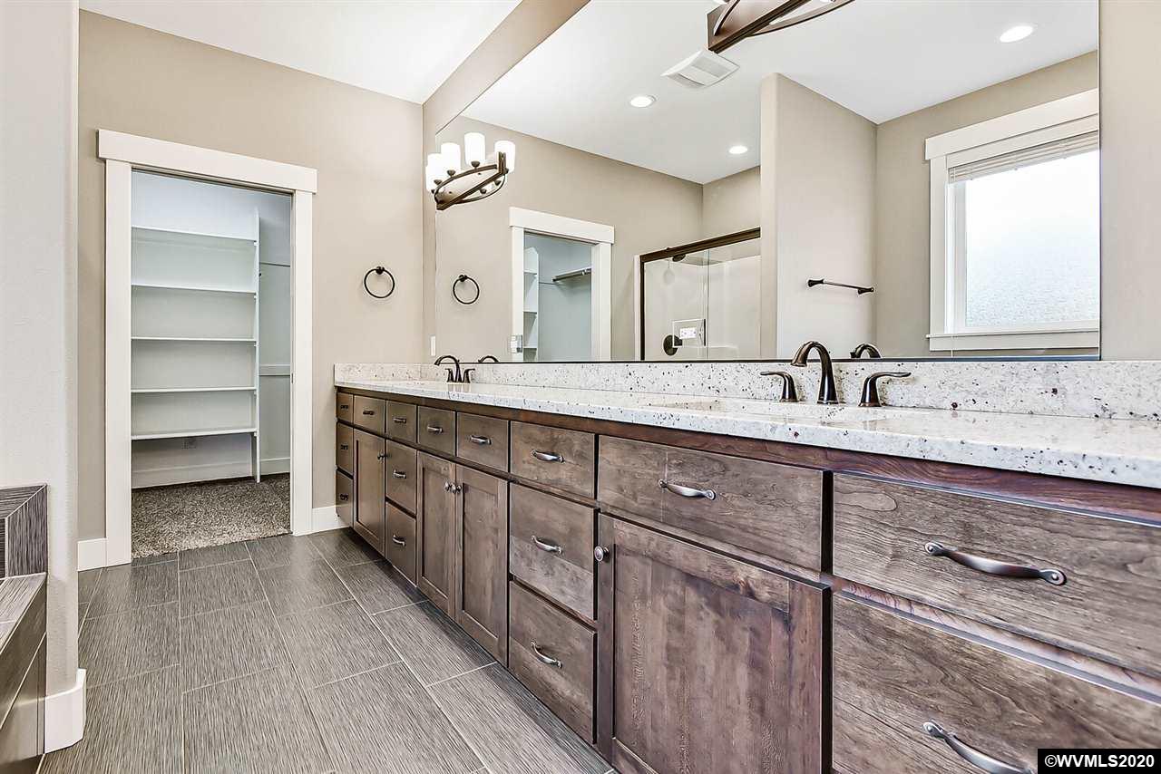 283 Southwest View Street Dallas, OR 97338 - Photo 22 of 42 Gallery Image 22