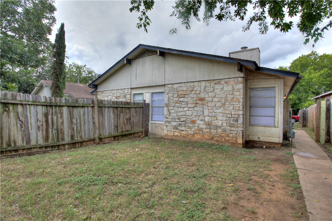 5302 South Pleasant Valley Road, Unit B Austin, TX 78744 - Photo 1 of 1