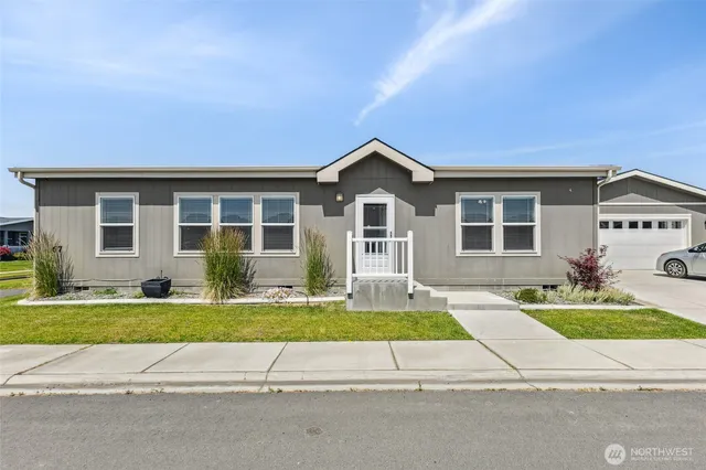 $242,500 | 1701 Burr Avenue, Unit 67, Moses Lake, WA 98837