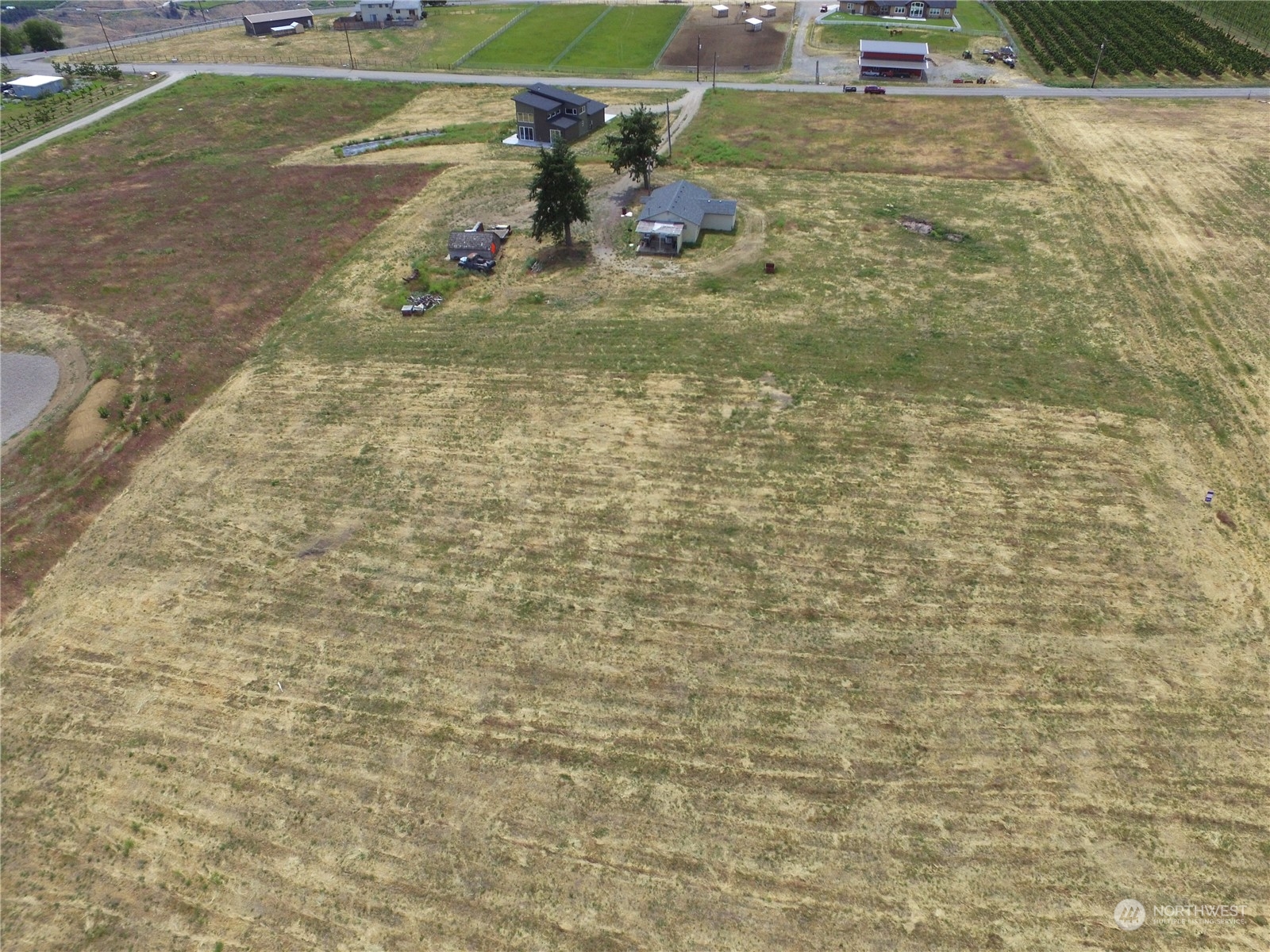 420 Bohart Road Wenatchee, WA 98801 - Photo 10 of 13 Gallery Image 10