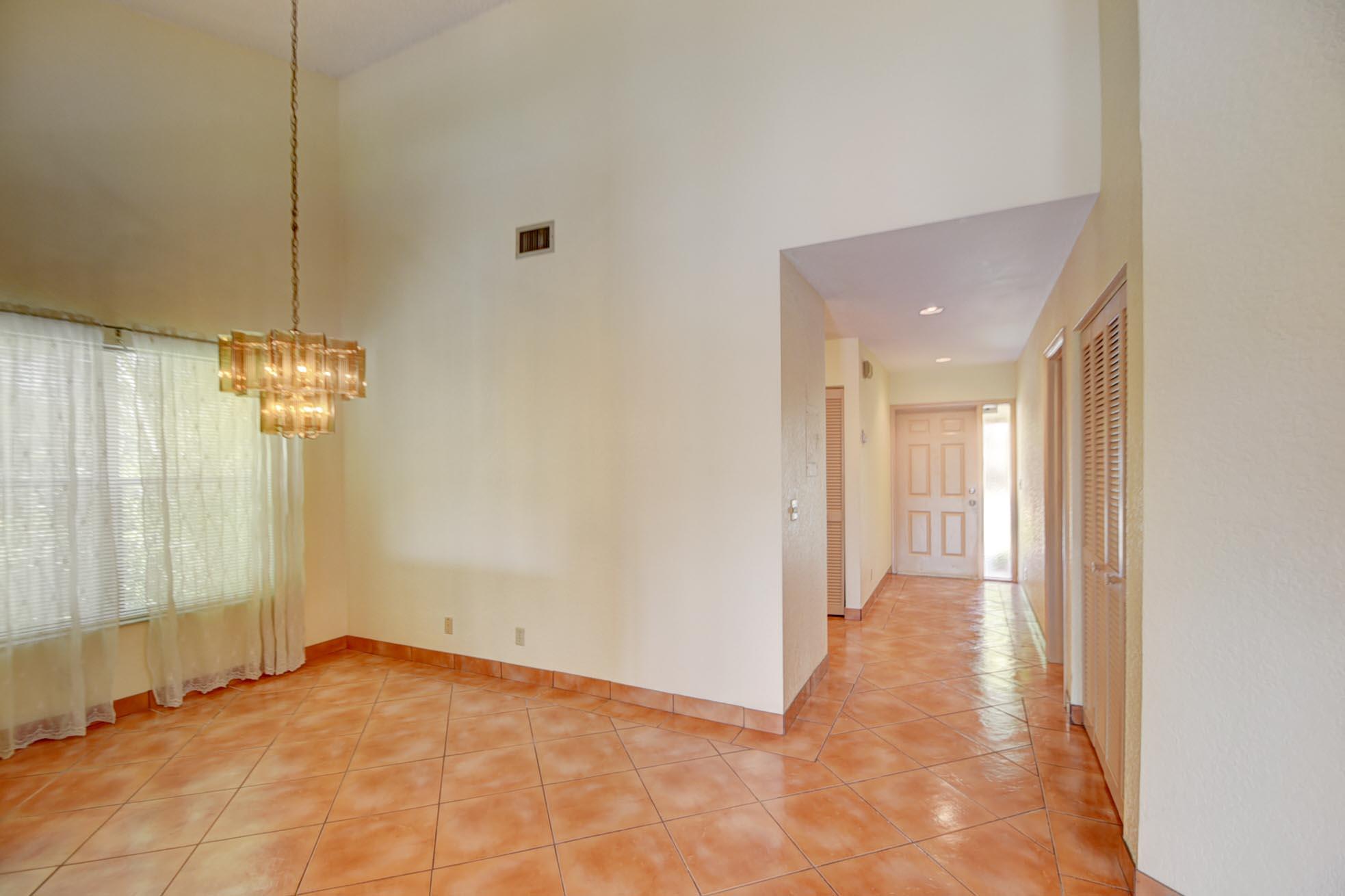 9264 Ketay Circle Boca Raton, FL 33428 - Photo 11 of 40 DSC_2493_4_5_6_7