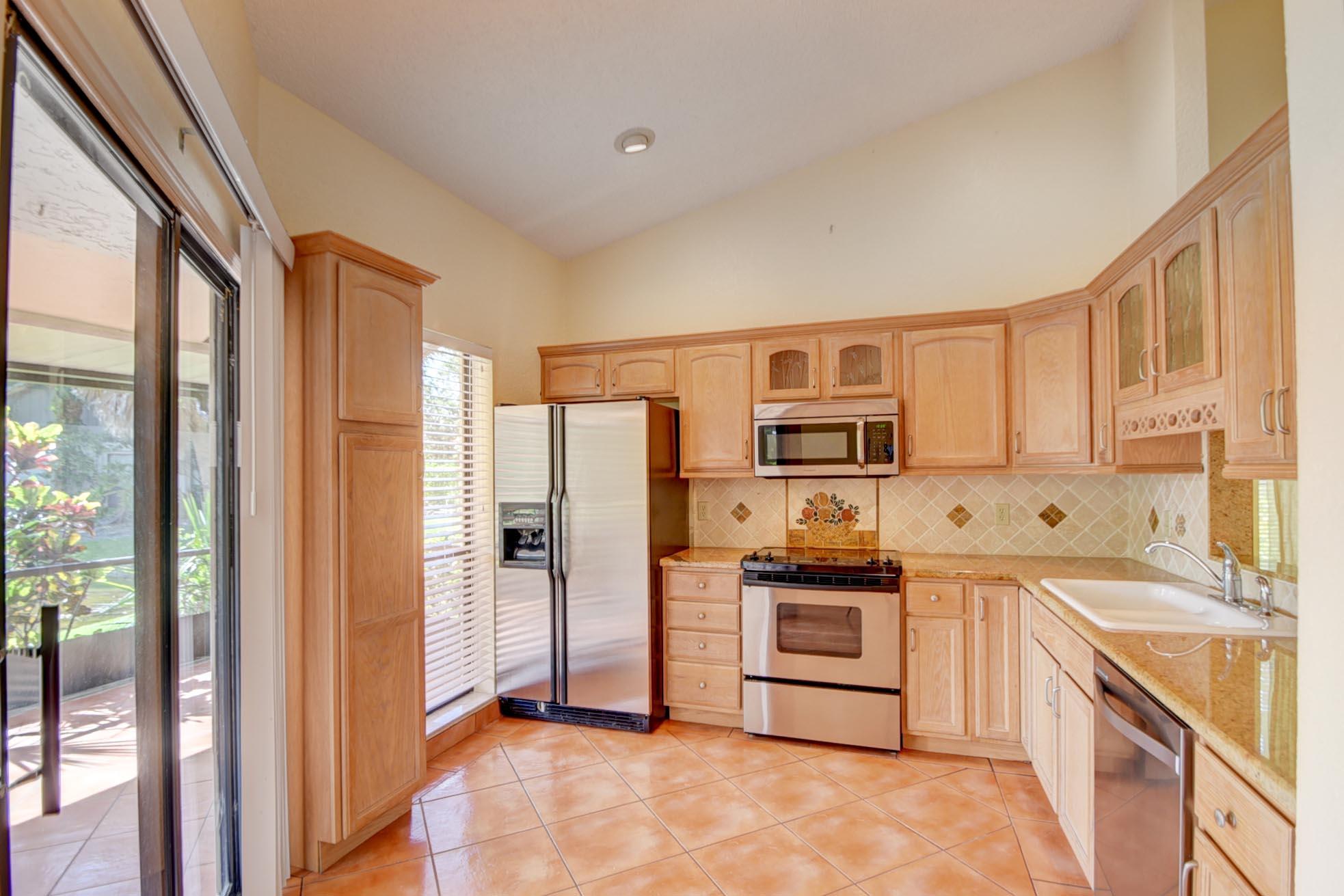 9264 Ketay Circle Boca Raton, FL 33428 - Photo 12 of 40 DSC_2498_499_500_501_502
