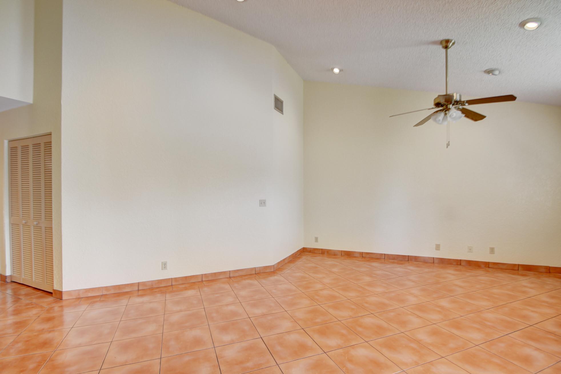 9264 Ketay Circle Boca Raton, FL 33428 - Photo 15 of 40 DSC_2523_4_5_6_7