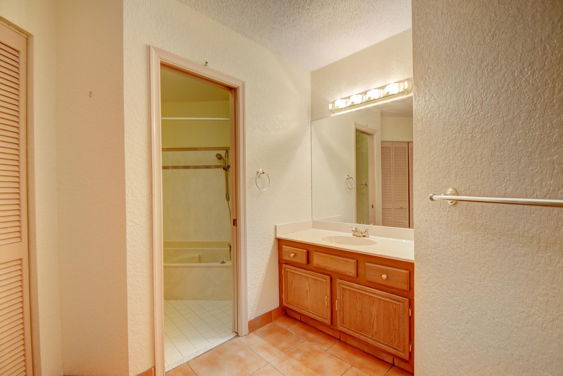 9264 Ketay Circle Boca Raton, FL 33428 - Photo 18 of 40 DSC_2543_4_5_6_7