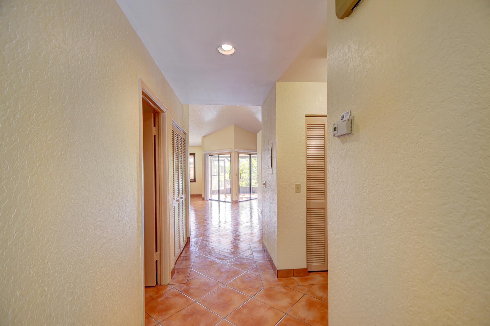 9264 Ketay Circle Boca Raton, FL 33428 - Photo 4 of 40 DSC_2443_4_5_6_7