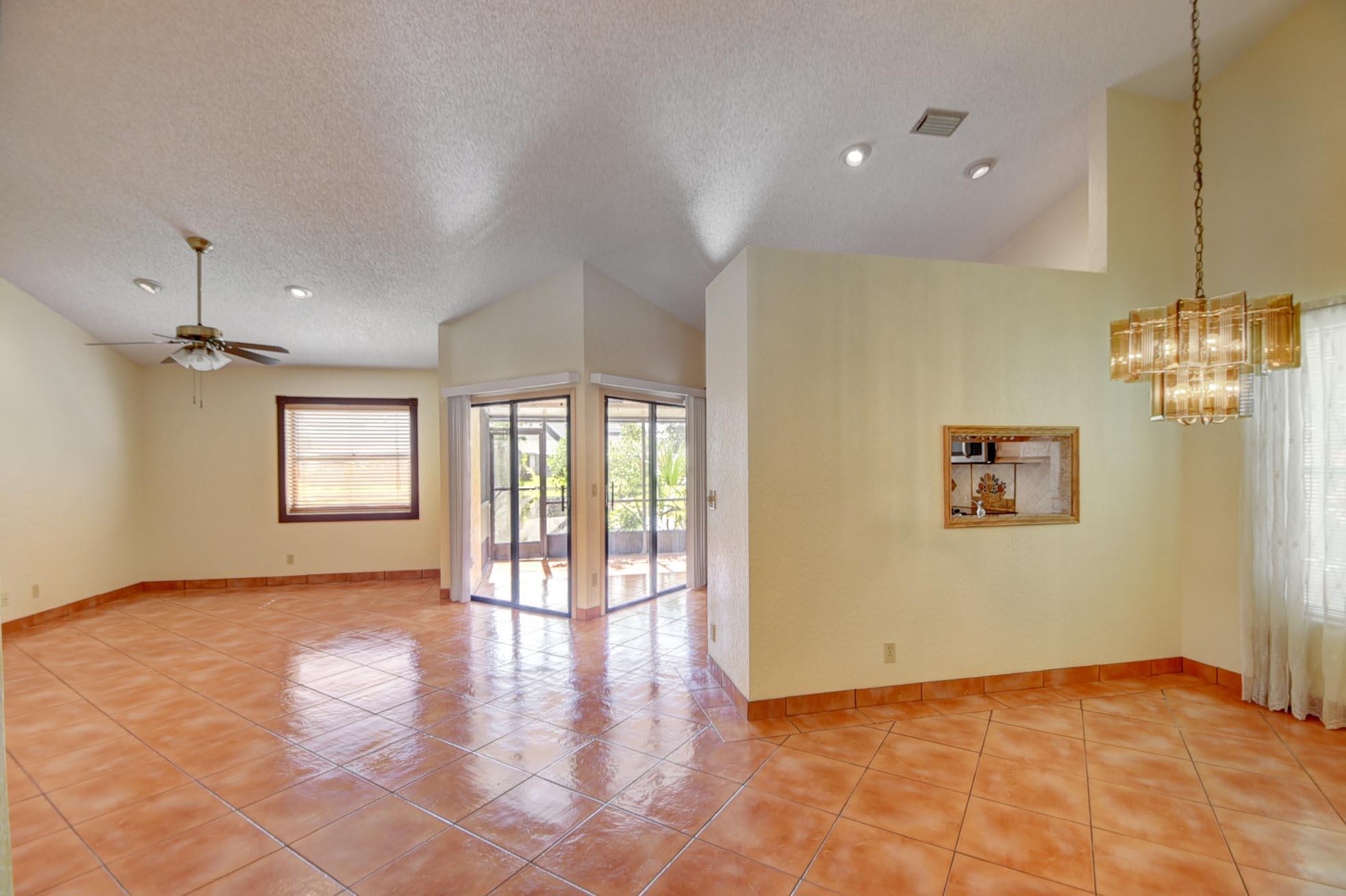 9264 Ketay Circle Boca Raton, FL 33428 - Photo 5 of 40 DSC_2448_49_50_51_52