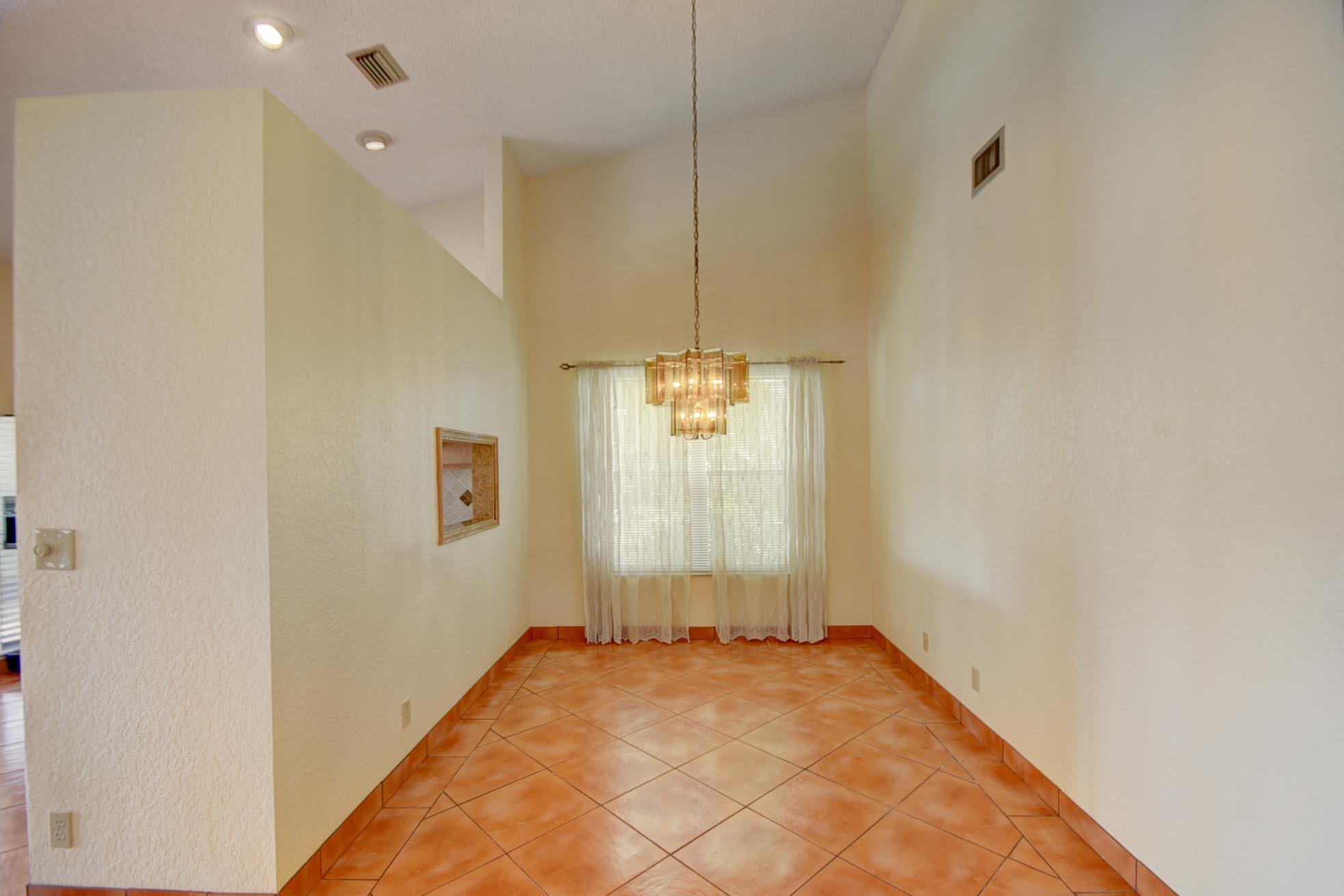 9264 Ketay Circle Boca Raton, FL 33428 - Photo 10 of 40 DSC_2483_4_5_6_7