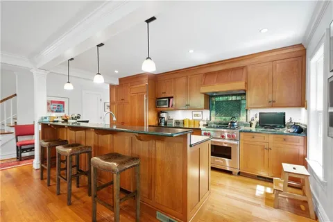 $1,395,000 | 739 Chestnut Road, Sewickley, PA 15143