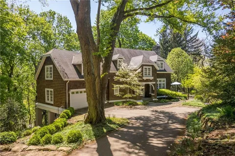 $1,395,000 | 739 Chestnut Road, Sewickley, PA 15143