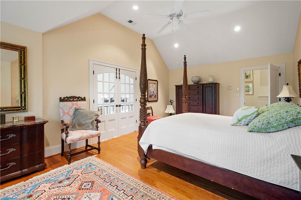 739 Chestnut Road Sewickley, PA 15143 - Photo 23 of 45 High ceilings and custom lighting.