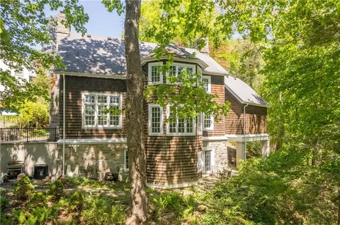 $1,395,000 | 739 Chestnut Road, Sewickley, PA 15143