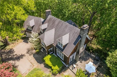 $1,395,000 | 739 Chestnut Road, Sewickley, PA 15143