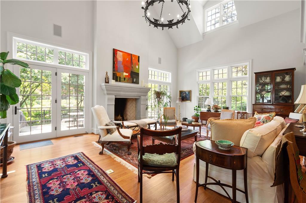 739 Chestnut Road Sewickley, PA 15143 - Photo 7 of 45 So much natural light!