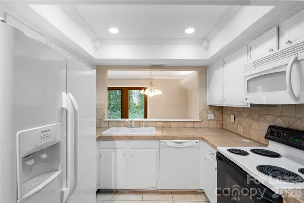 $1,595 | 7825 Renaissance Court, Unit B, Charlotte, NC 28226