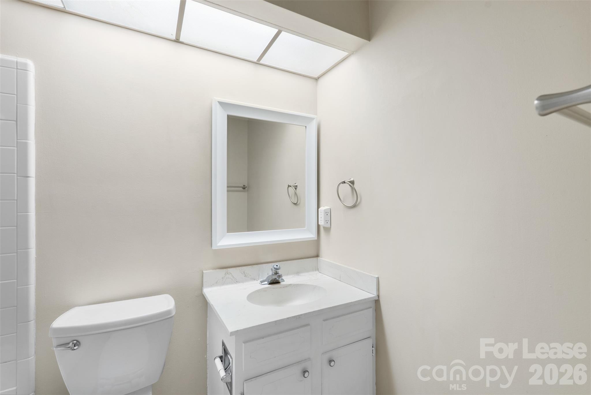 7825 Renaissance Court, Unit B Charlotte, NC 28226 - Photo 18 of 27