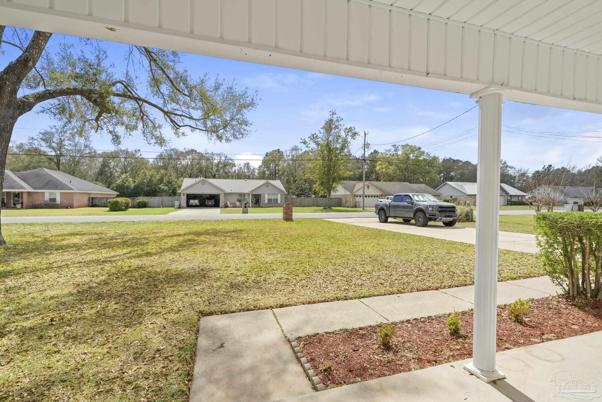 5780 Gulf Road Milton, FL 32583 - Photo 3 of 42