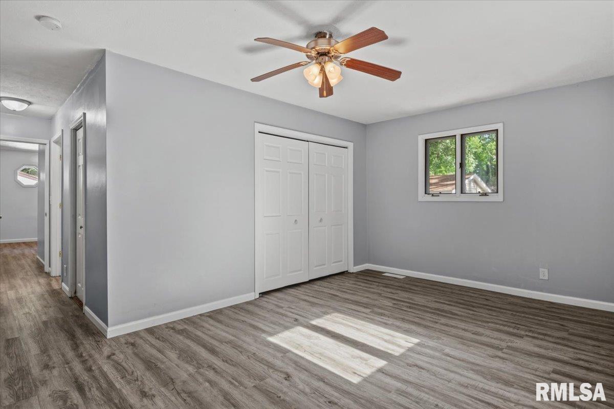 5771 North Cotton Hill Road Springfield, IL 62703 - Photo 16 of 35