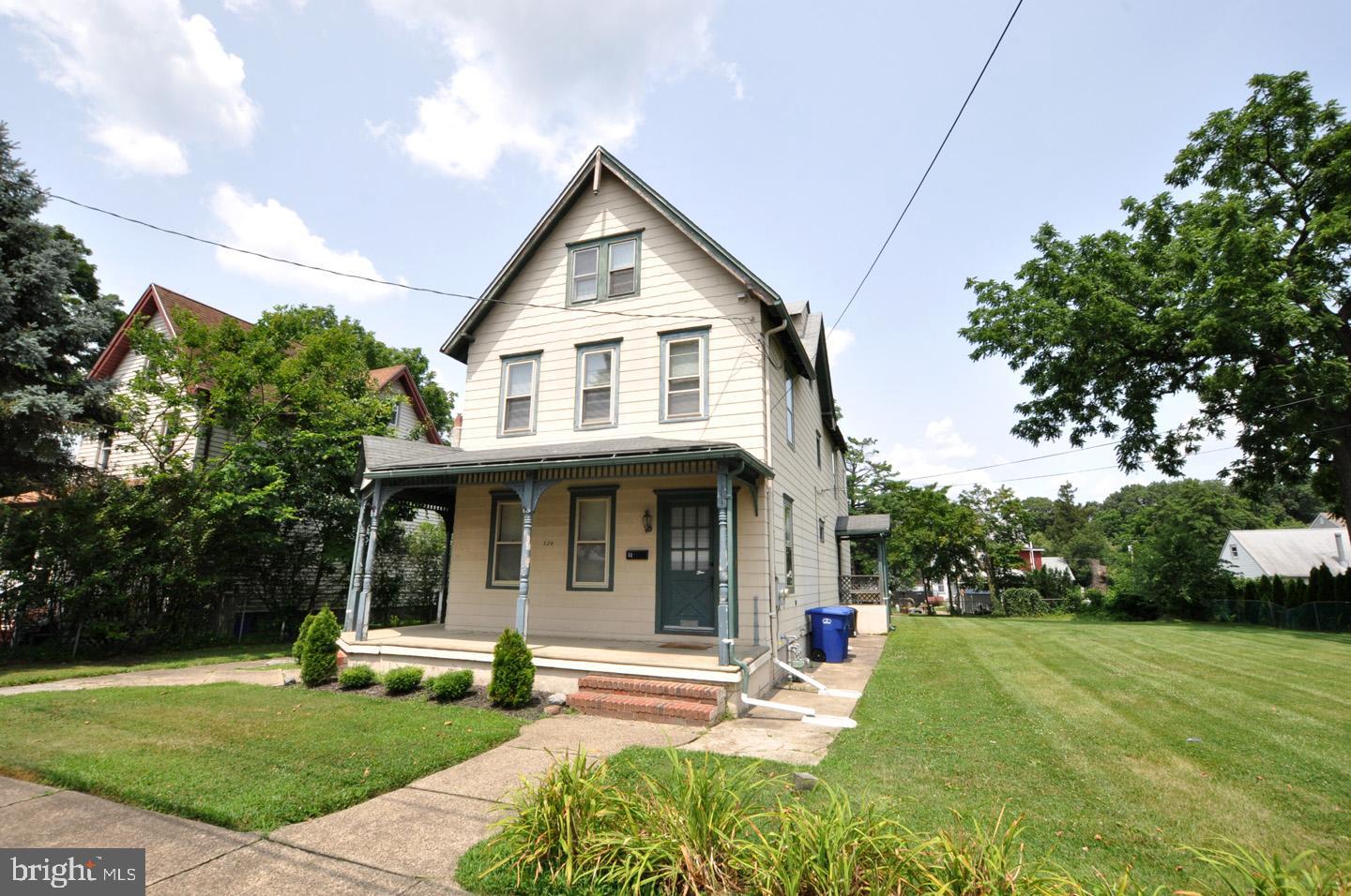 824 Laurel Street Delanco, NJ 08075 - Photo 1 of 31