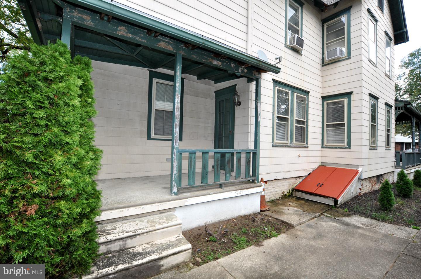 824 Laurel Street Delanco, NJ 08075 - Photo 30 of 31 Additional Side Porch off lower unit Bedroom