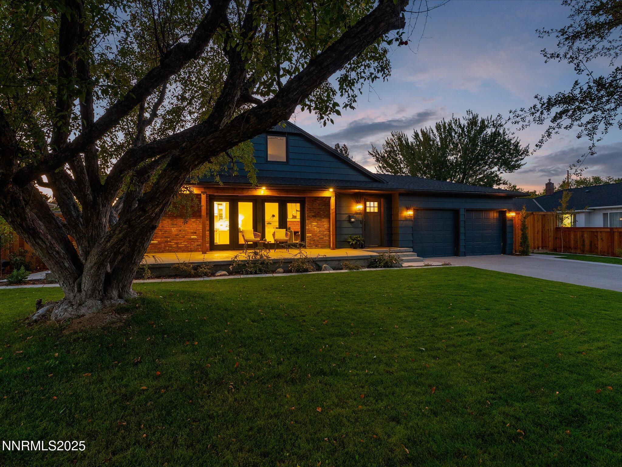 1245 Sharon Way Reno, NV 89509 - Photo 49 of 51 086-1245 Sharon Way-twilights-107