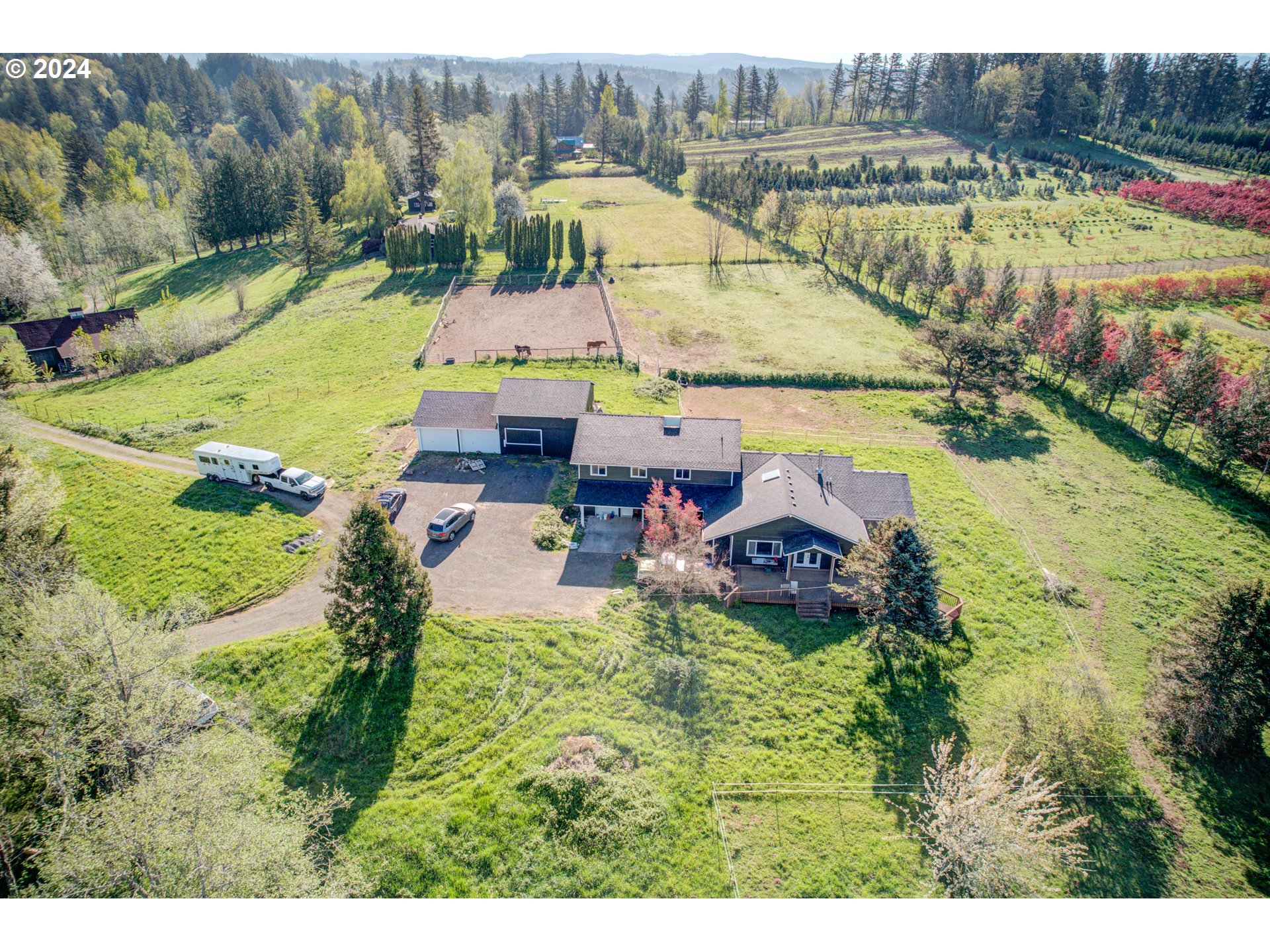 33820 Southeast Hurlburt Road Corbett, OR 97019 - Photo 4 of 43 Gallery Image 4