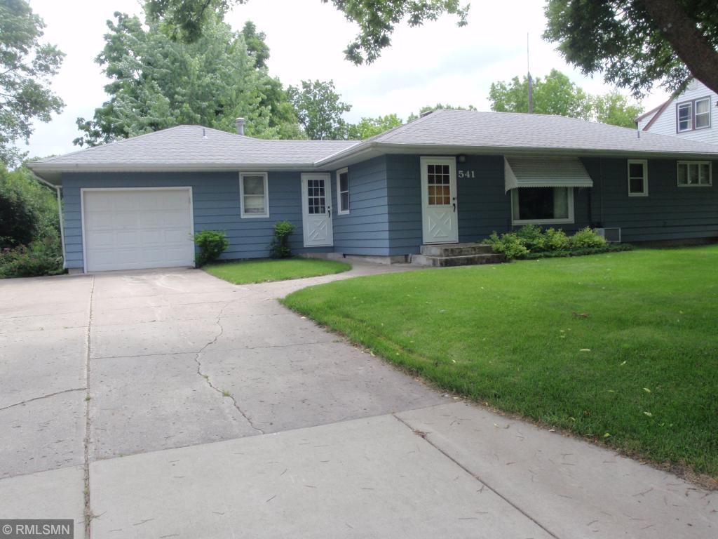 541 South 9th Street Bird Island, MN 55310 - Photo 1 of 1