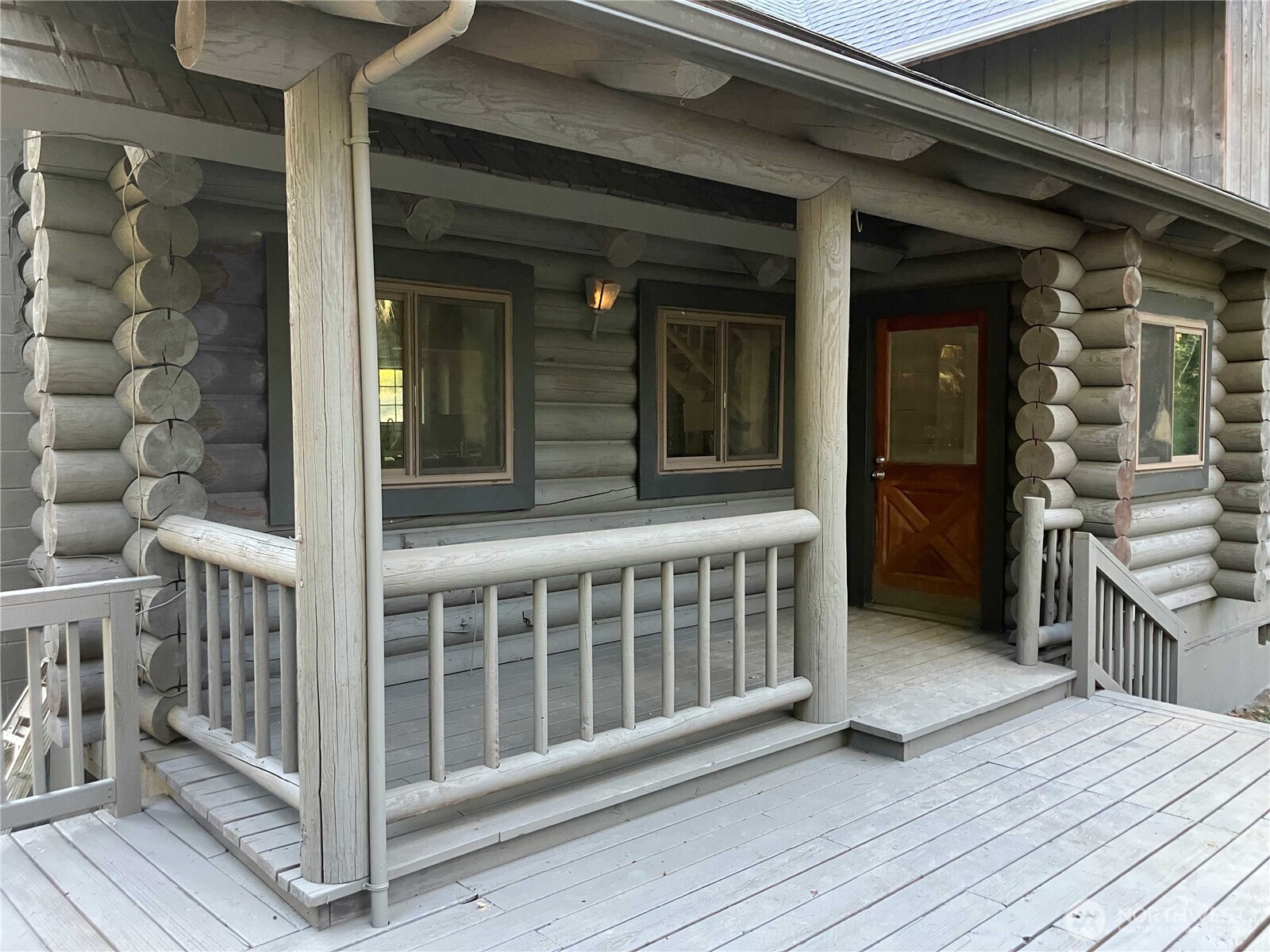 193 Crego Ridge Road Chehalis, WA 98532 - Photo 29 of 31 a view of a entrance door of the house