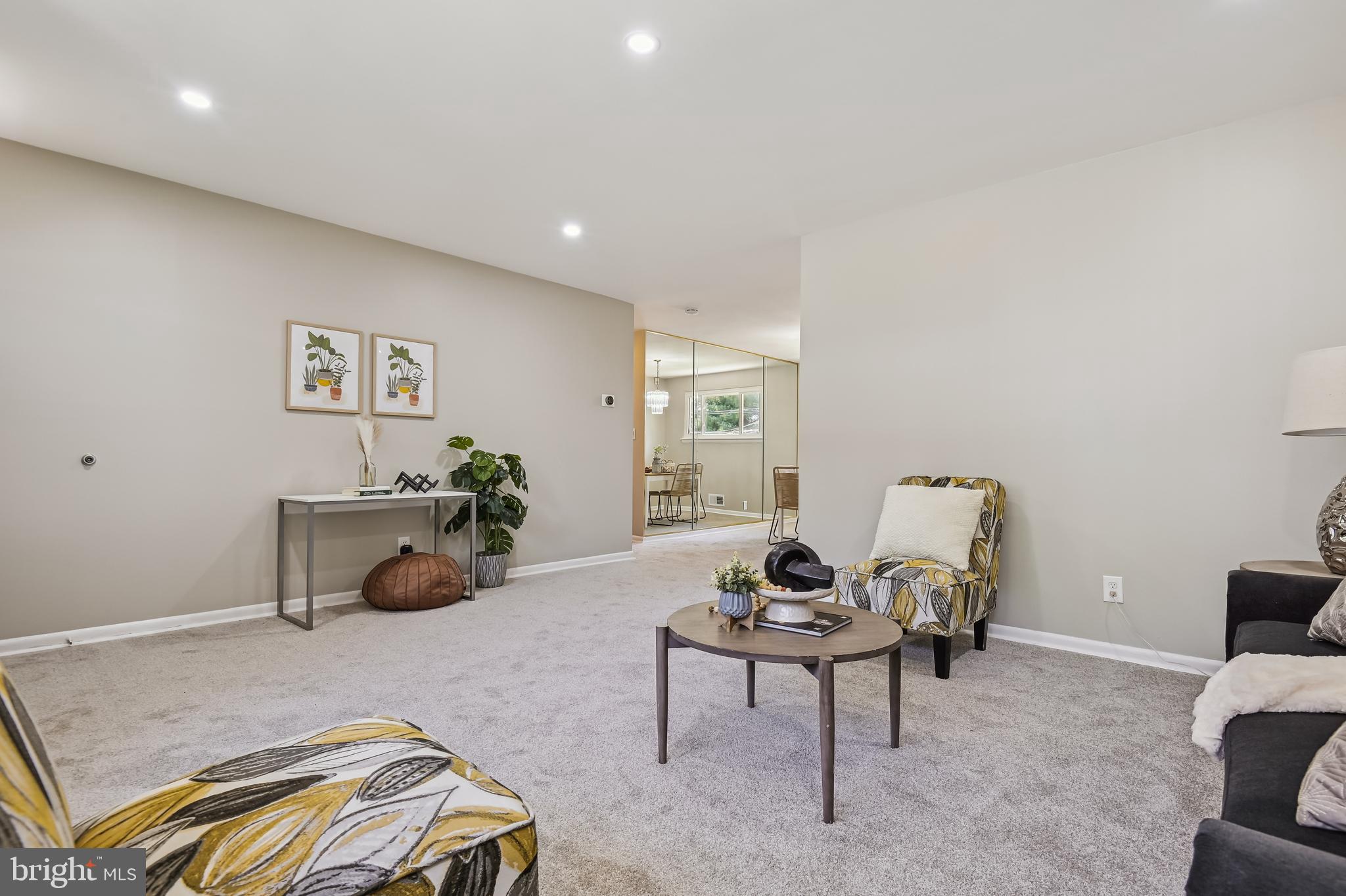 8616 Woodspring Road Randallstown, MD 21133 - Photo 6 of 36 Living room