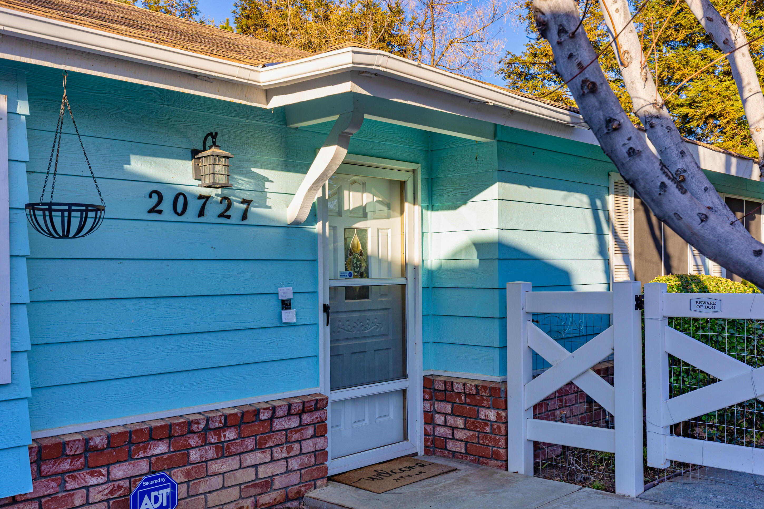 20727 Ridgecrest Drive Tehachapi, CA 93561 - Photo 5 of 27