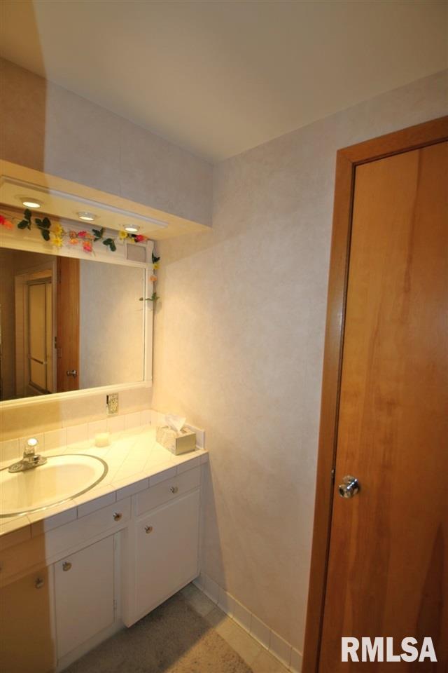 3211 East Rene Avenue Chillicothe, IL 61523 - Photo 23 of 36 Gallery Image 23