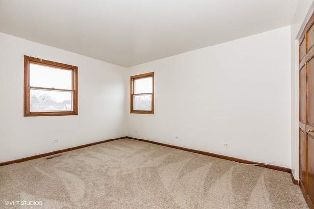 108 Country Court Bolingbrook, IL 60440 - Photo 10 of 12