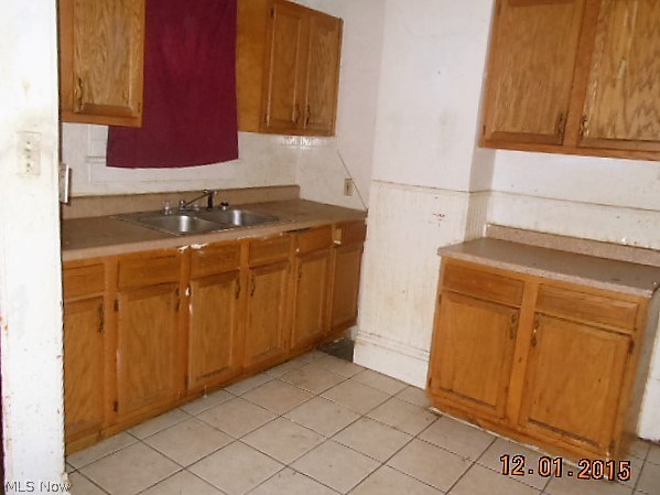 786 Chalker Street Akron, OH 44310 - Photo 3 of 3