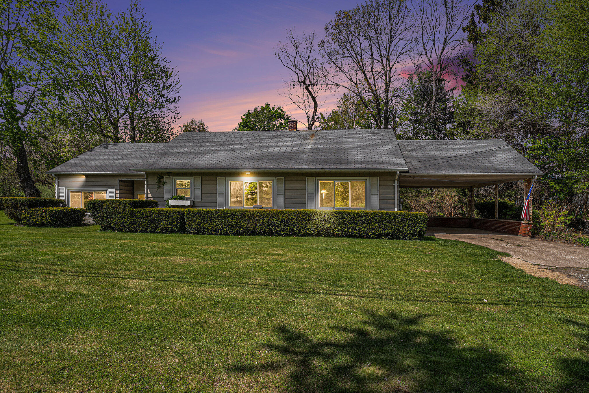 3091 Territorial Road Benton Harbor, MI 49022 - Photo 1 of 32 001_dsc_8155_twilight_282