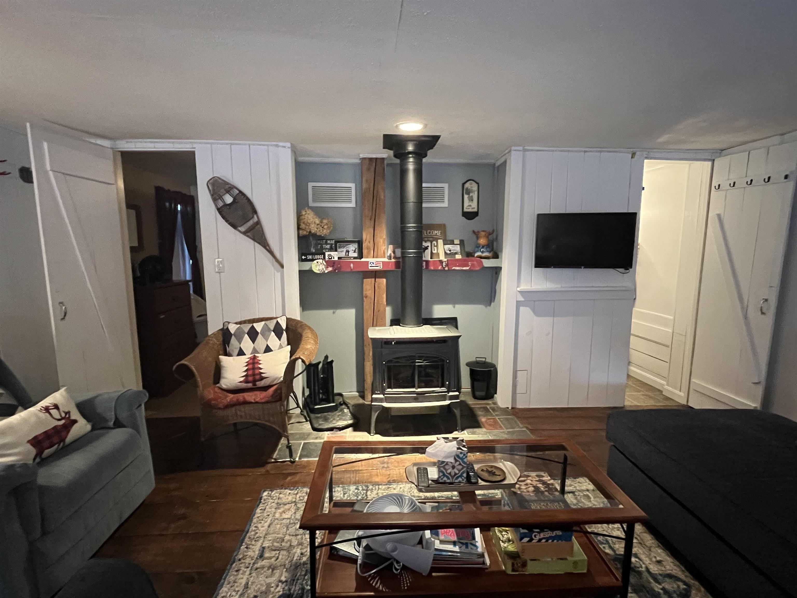 881 Stratton Arlington Road Wardsboro, VT 05360 - Photo 6 of 22 Gallery Image 6