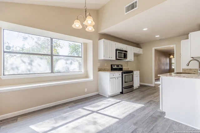 $1,600 | 7202 Frontier Ridge Drive, Converse, TX 78109