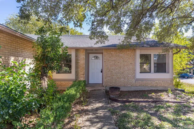 $1,600 | 7202 Frontier Ridge Drive, Converse, TX 78109