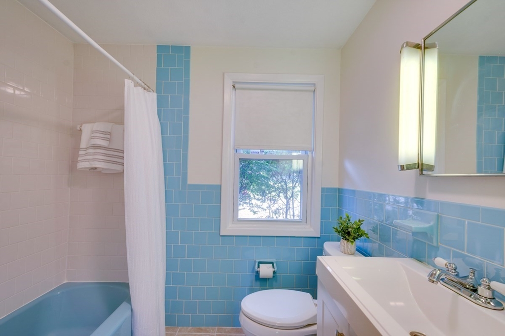 4 Dodge Road Brockton, MA 02302 - Photo 12 of 25